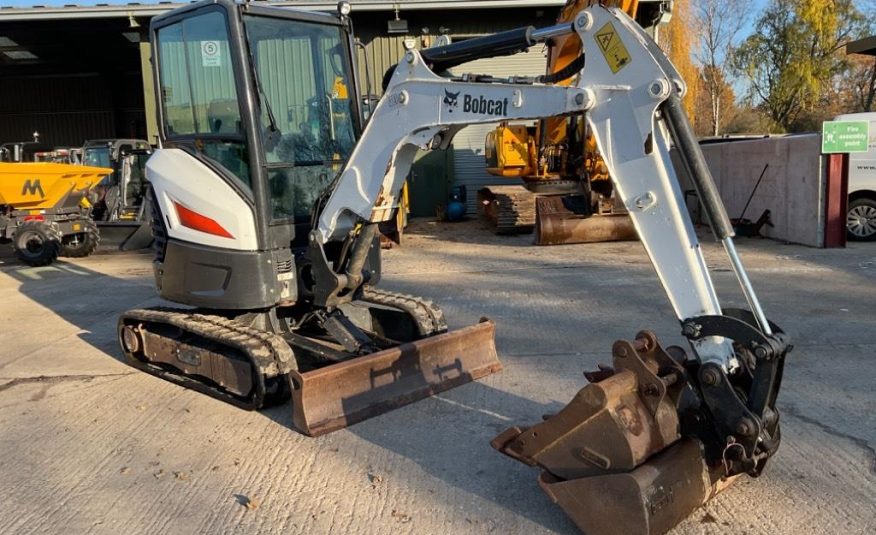 Bobcat E26