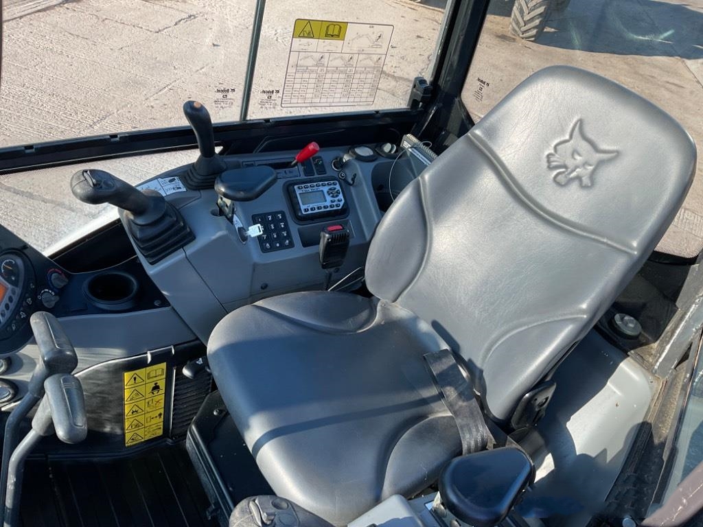 Bobcat E26