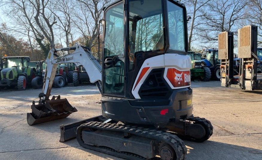 Bobcat E26