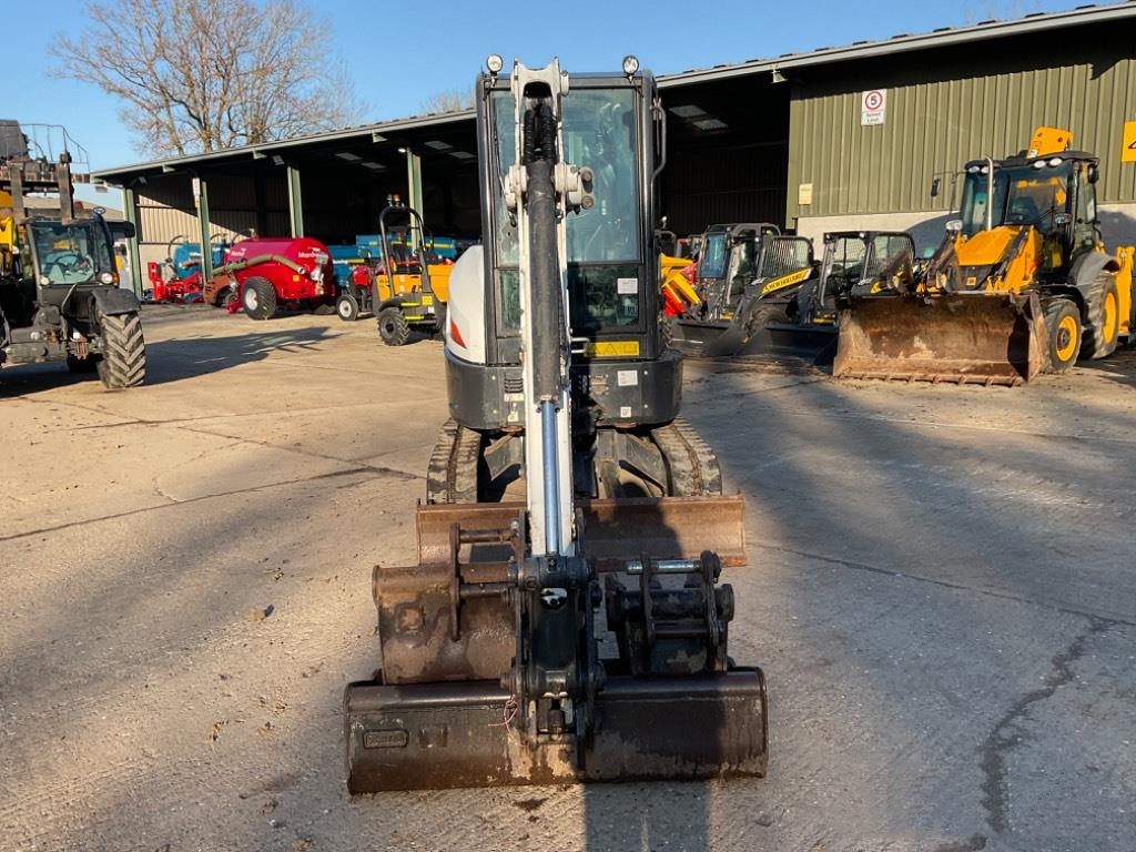 Bobcat E26
