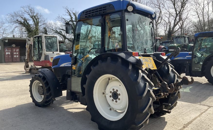 NEW HOLLAND T4050F