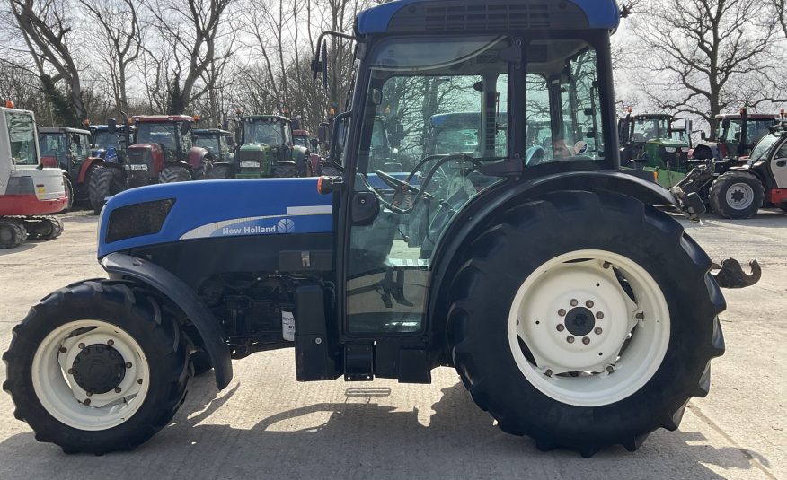 NEW HOLLAND T4050F