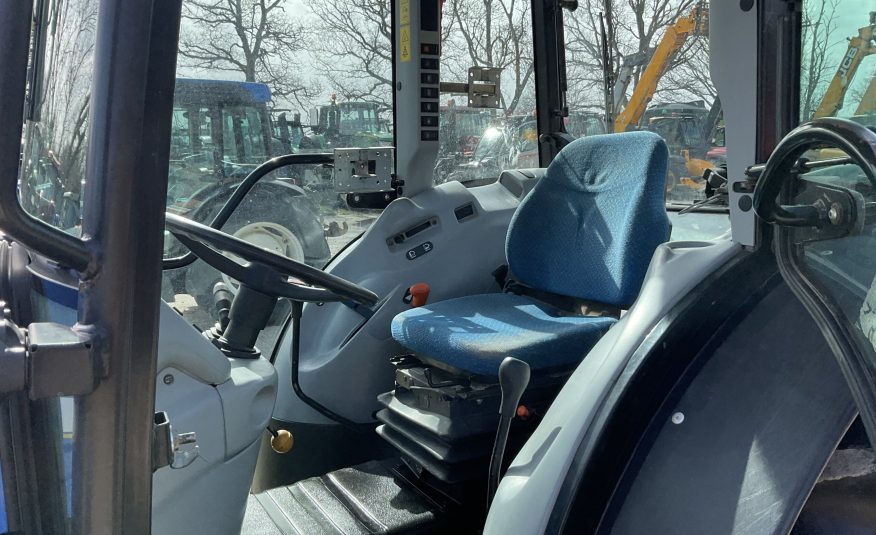 NEW HOLLAND T4050F