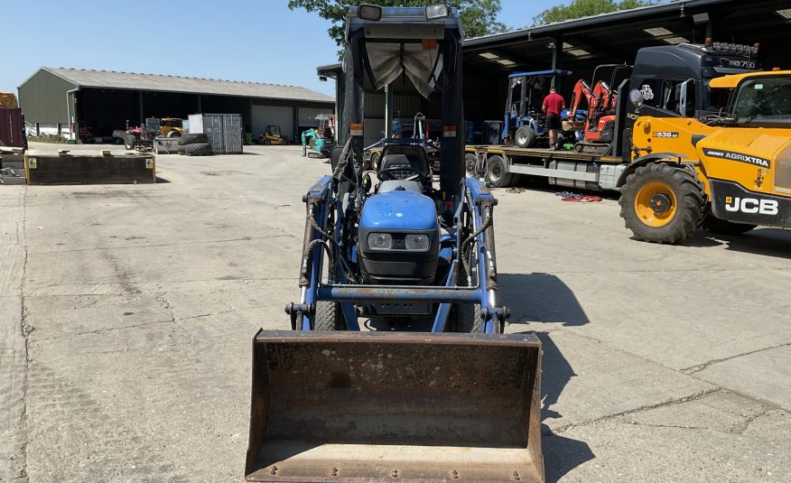 NEW HOLLAND TC24D