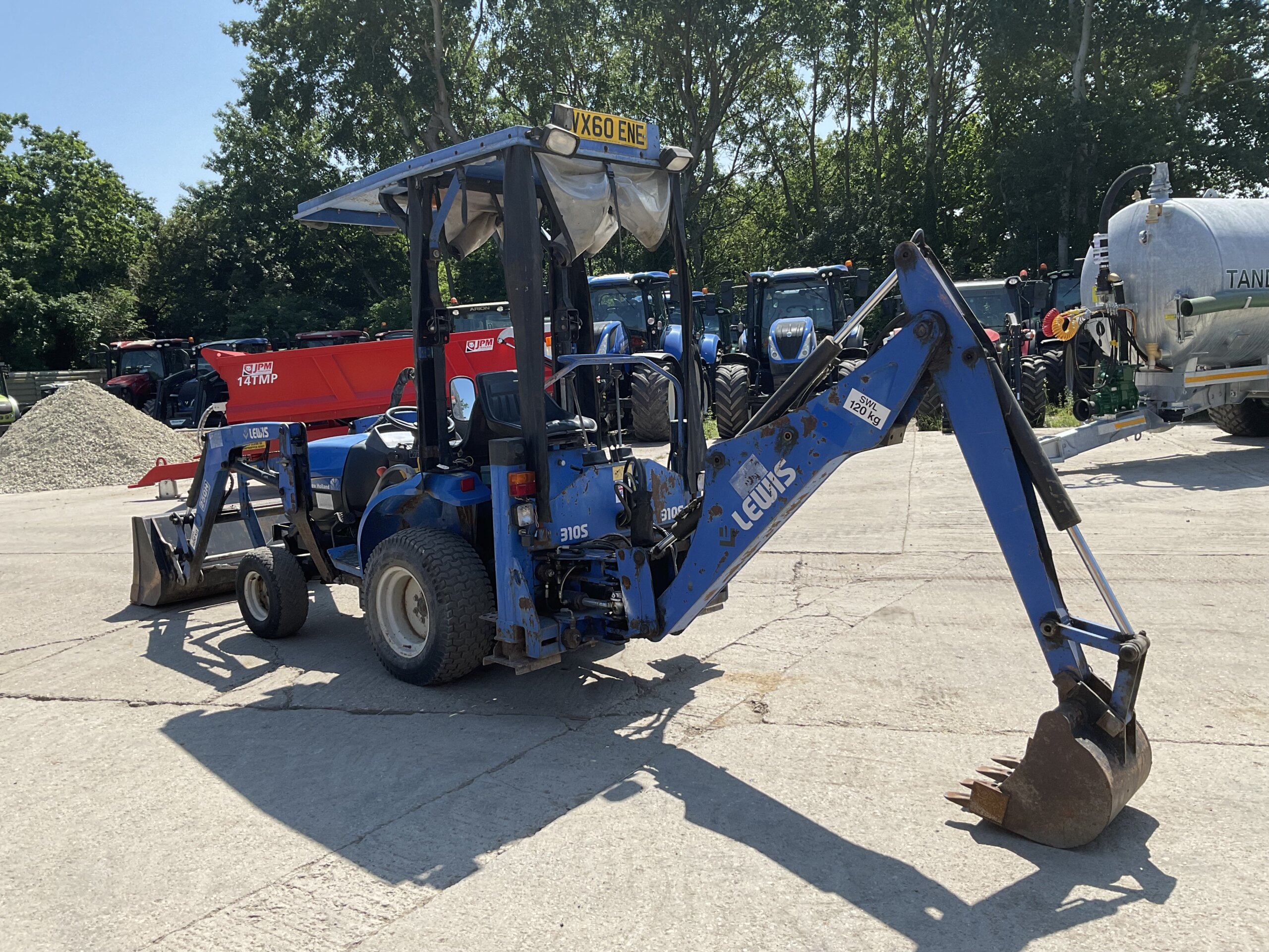 NEW HOLLAND TC24D