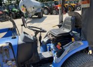 NEW HOLLAND TC24D