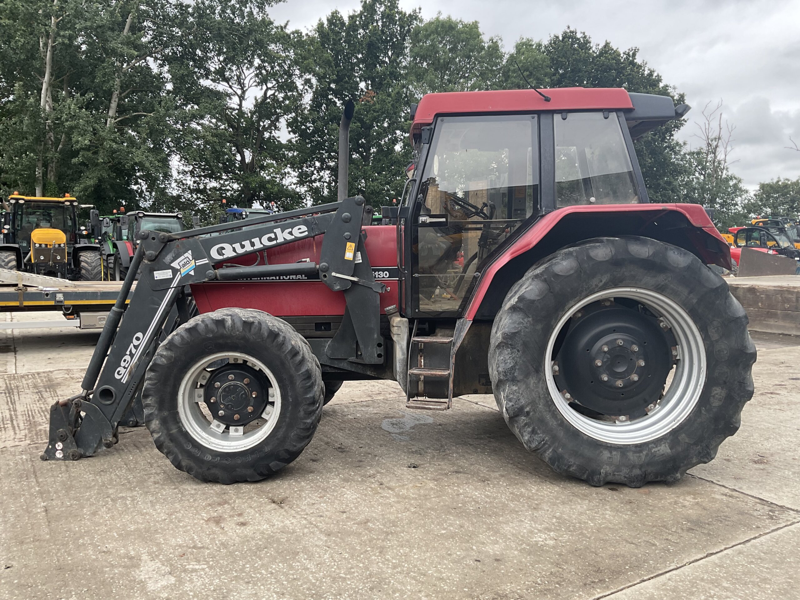 CASE INTERNATIONAL 5130 MAXXUM