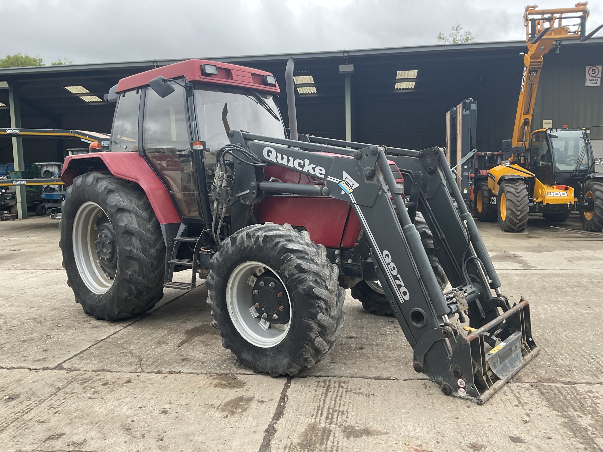 CASE INTERNATIONAL 5130 MAXXUM