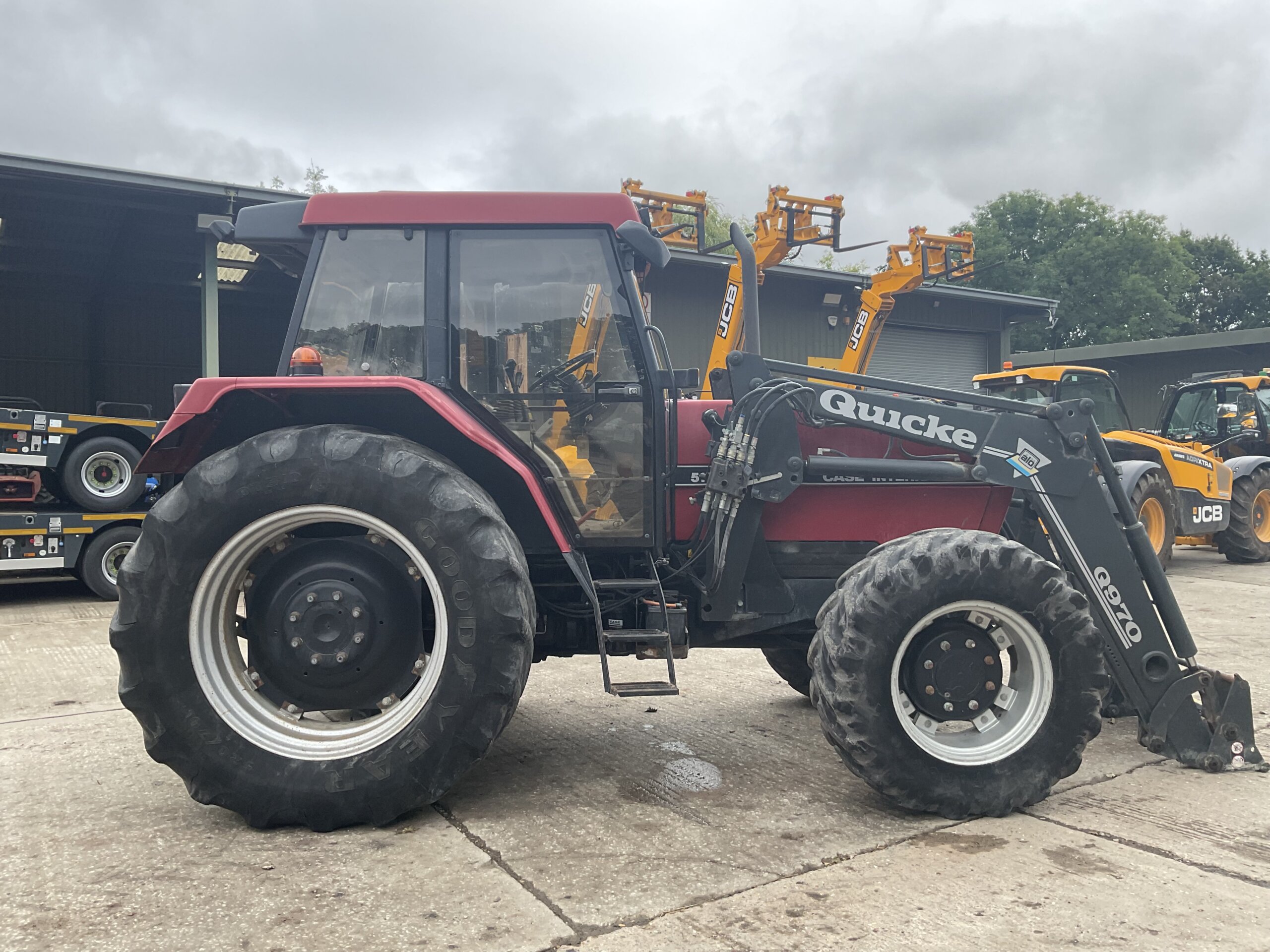 CASE INTERNATIONAL 5130 MAXXUM