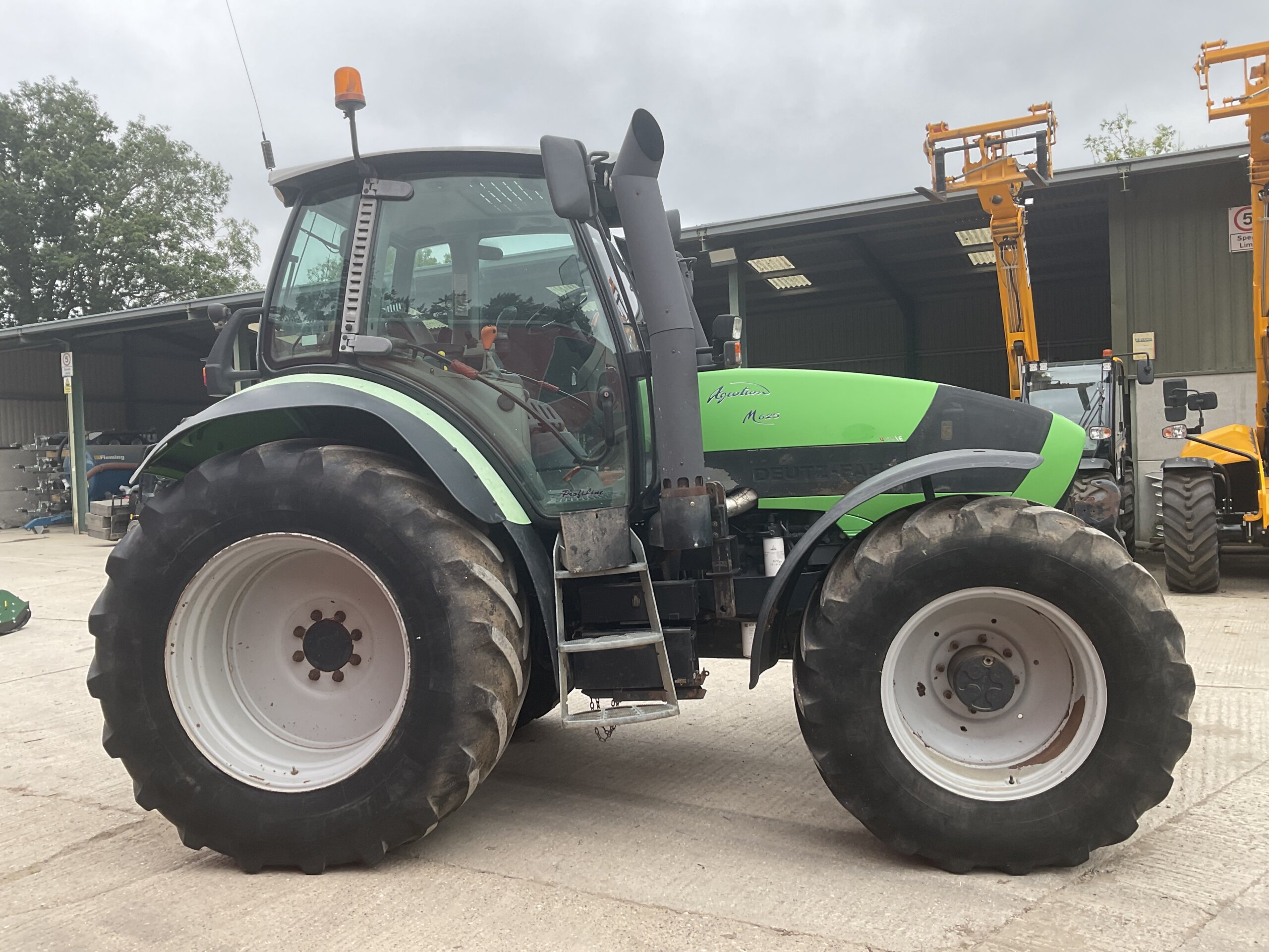 DEUTZ-FAHR AGROTRON M625