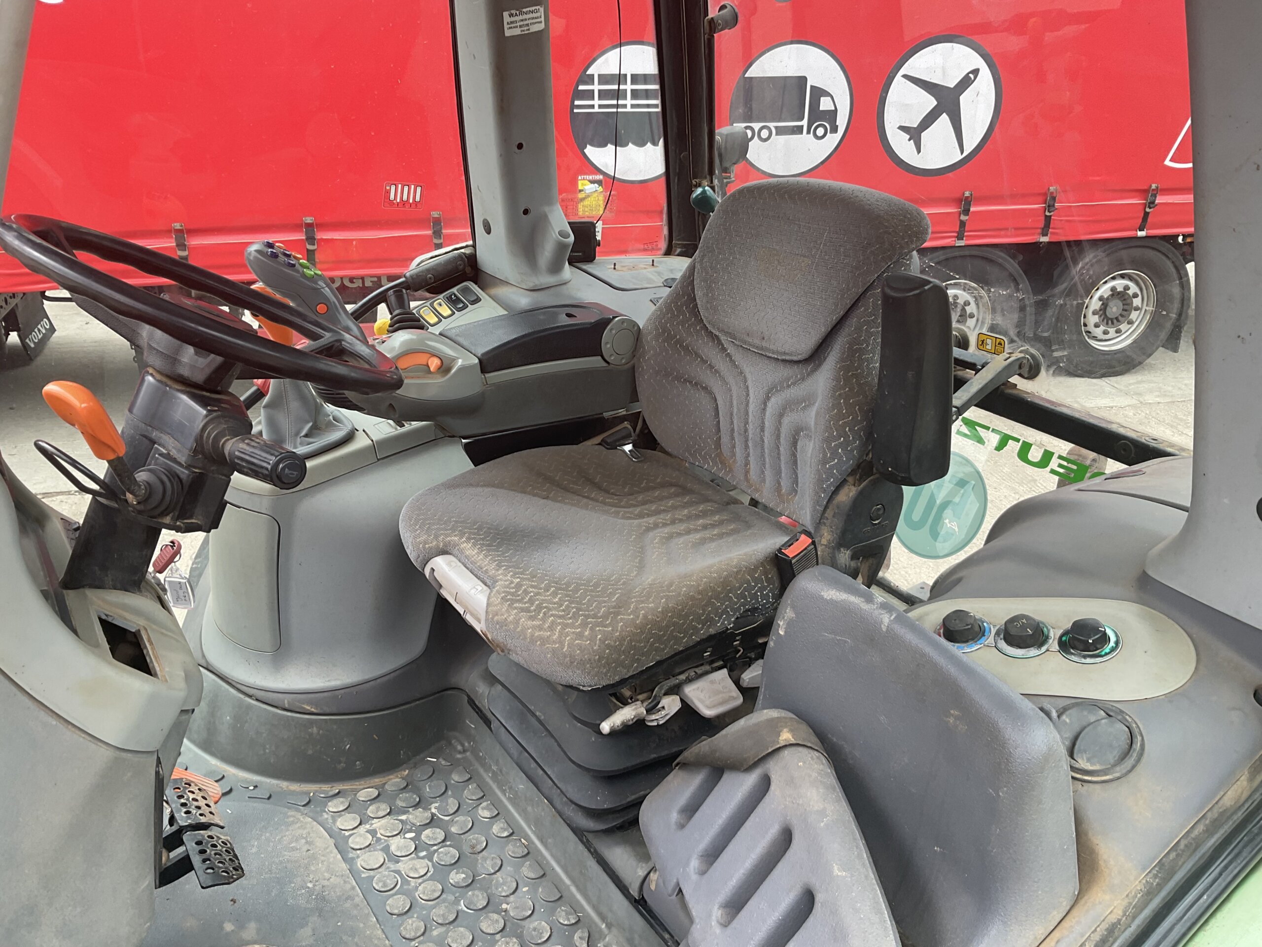 DEUTZ-FAHR AGROTRON M625