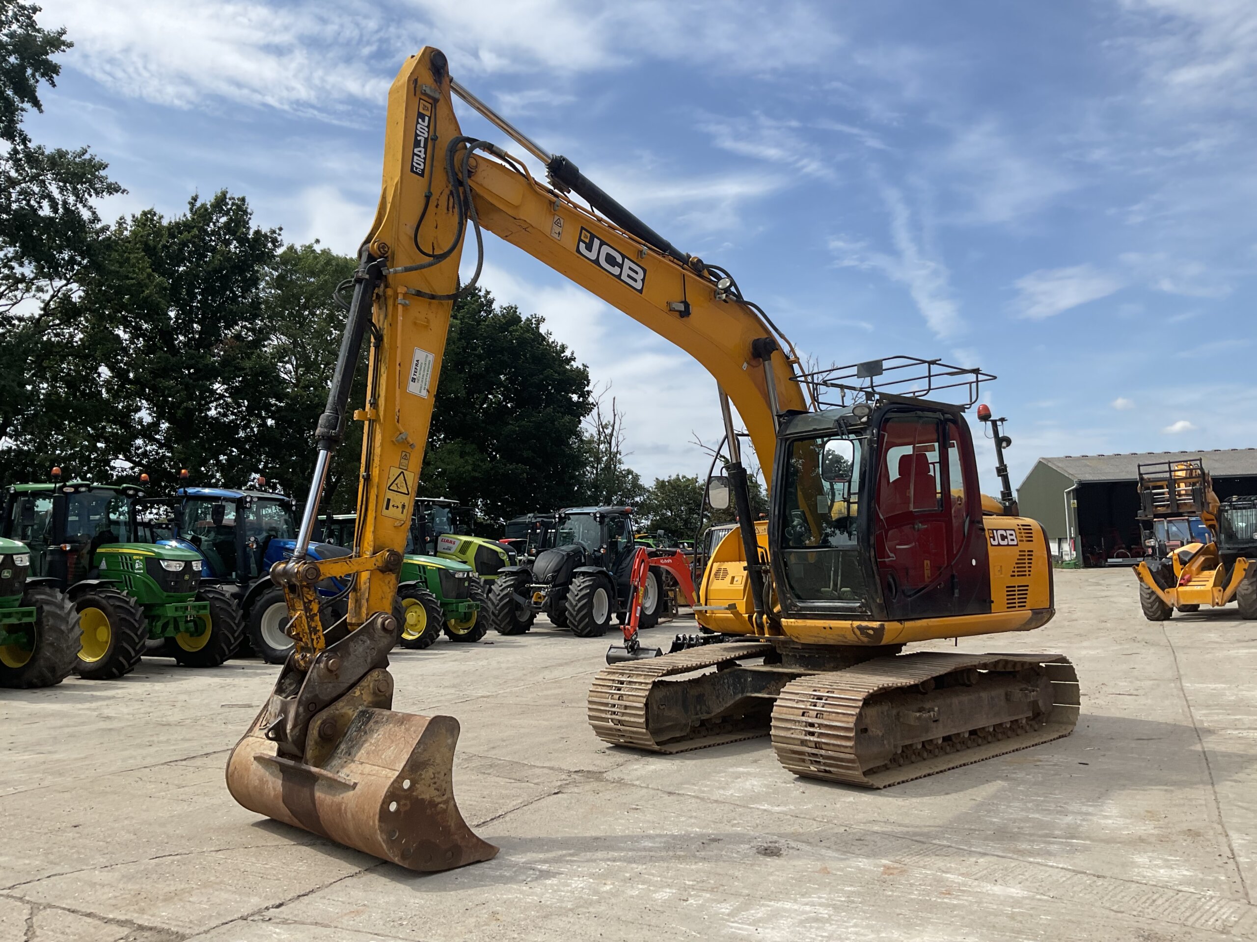 JCB JS145LC