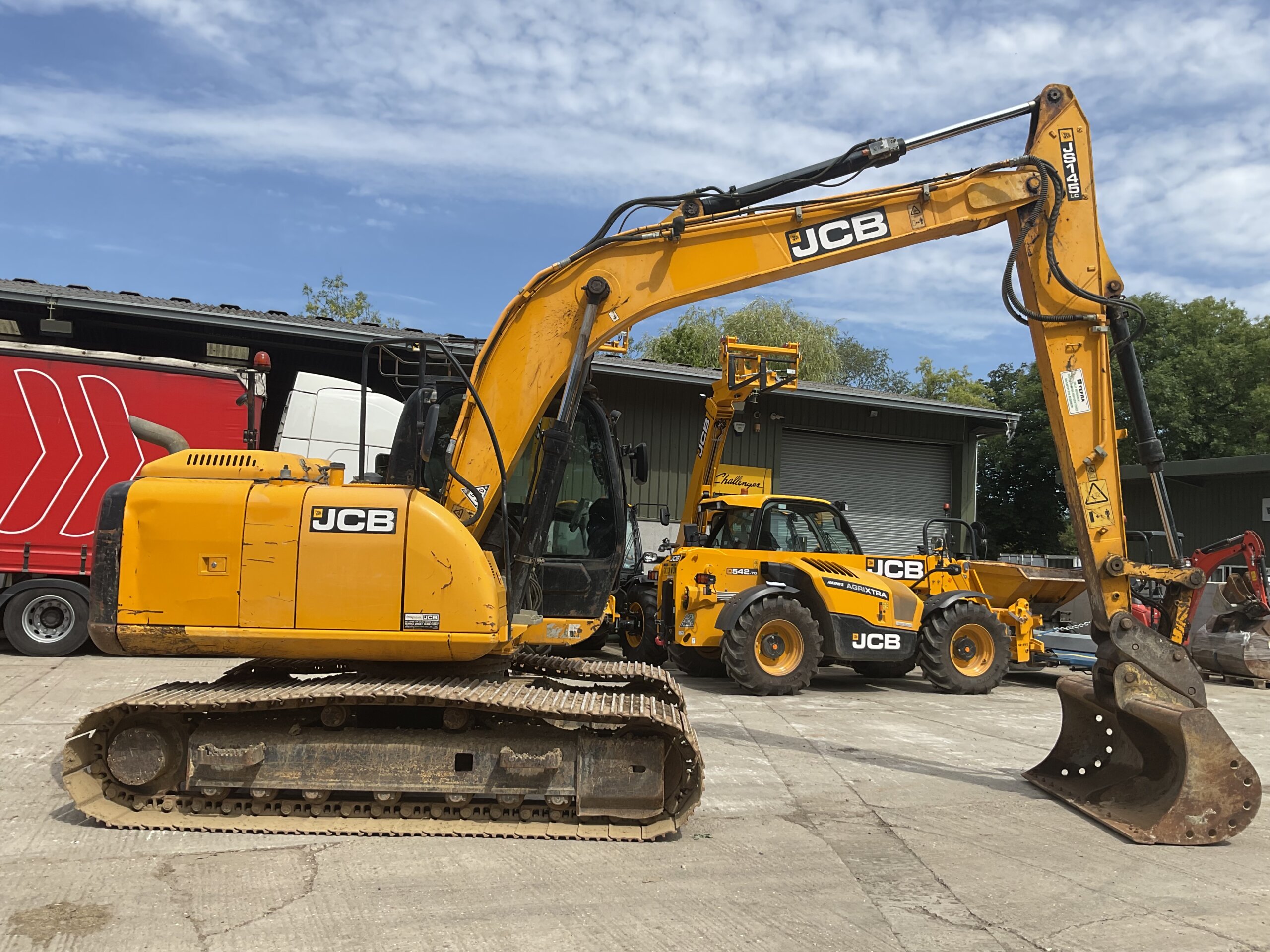 JCB JS145LC