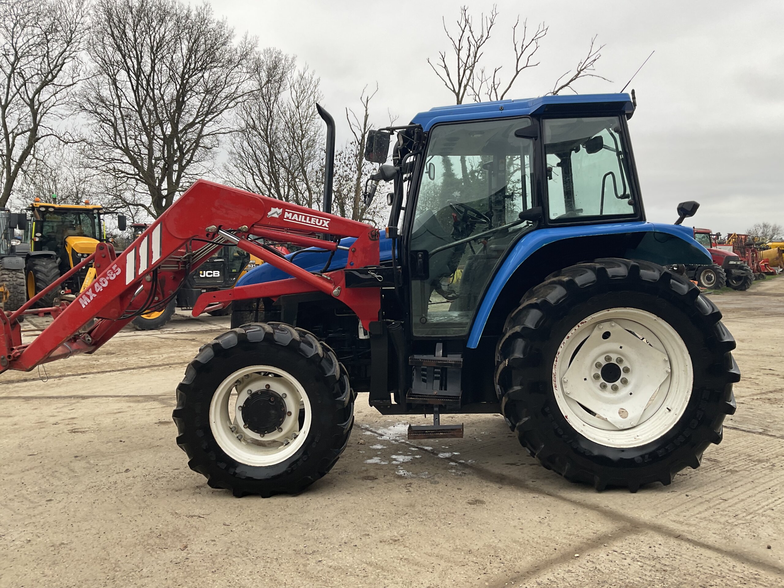 NEW HOLLAND TS100