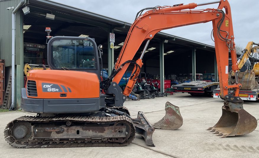 DOOSAN DX85-R
