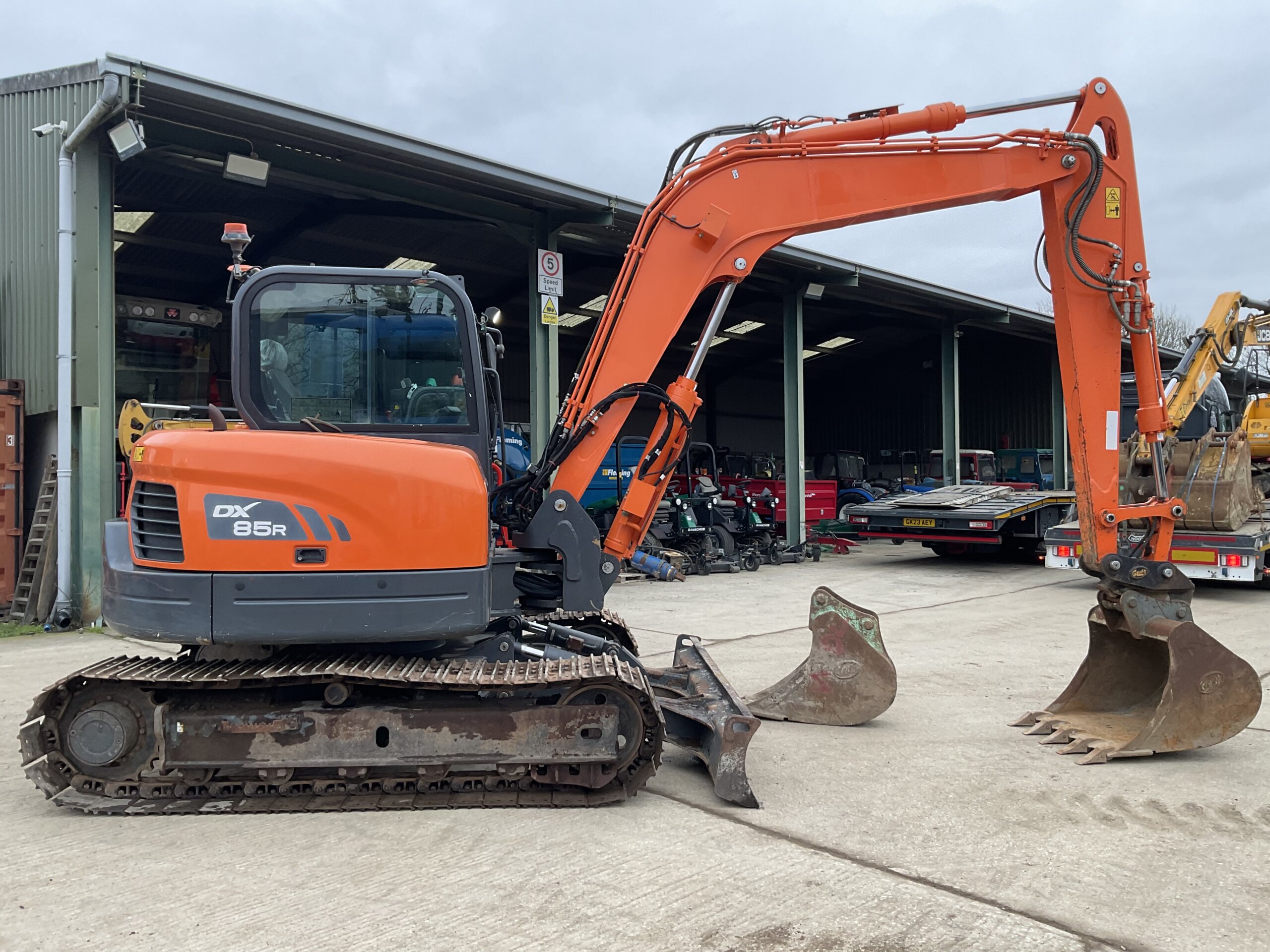 DOOSAN DX85-R