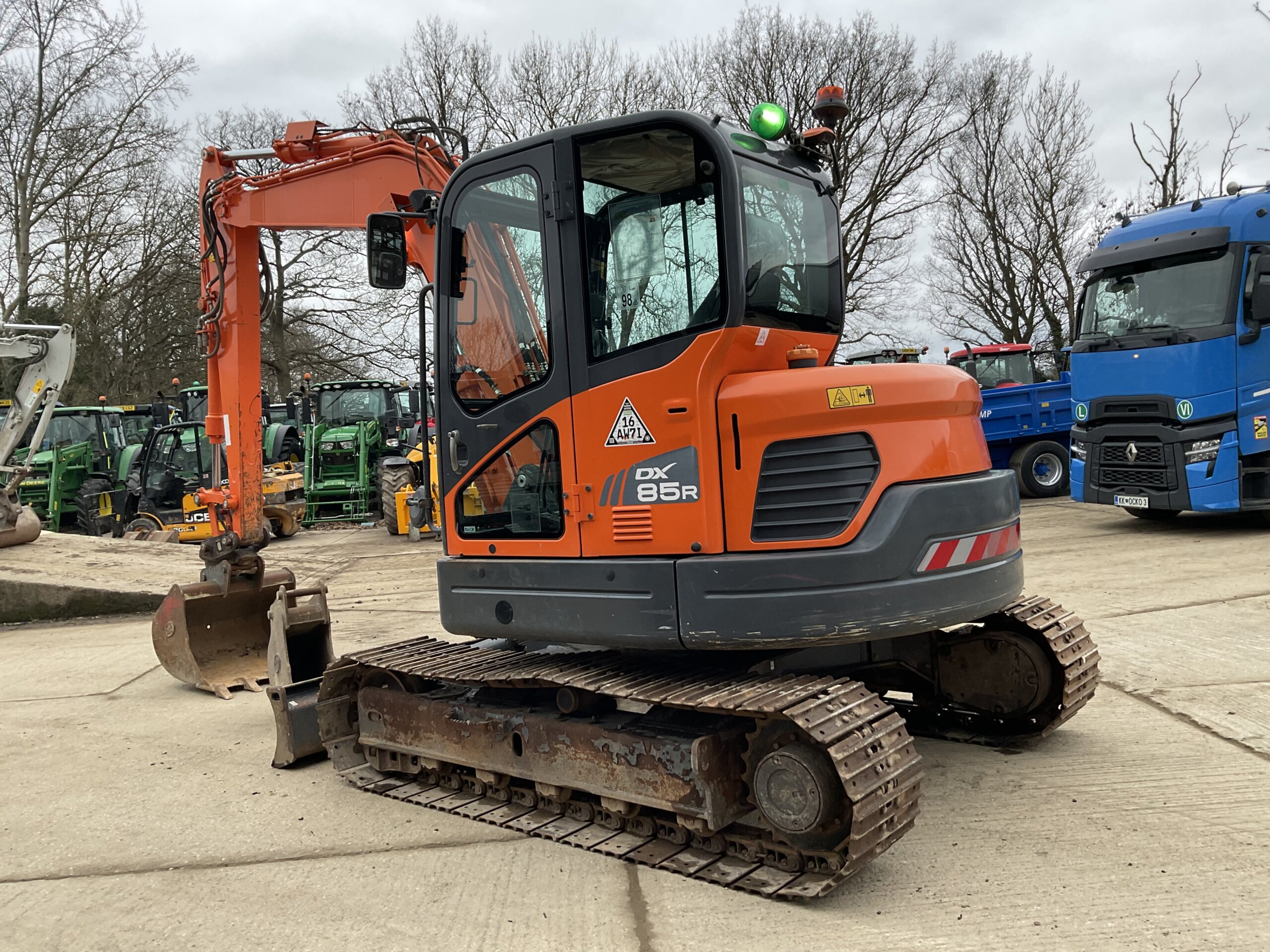 DOOSAN DX85-R