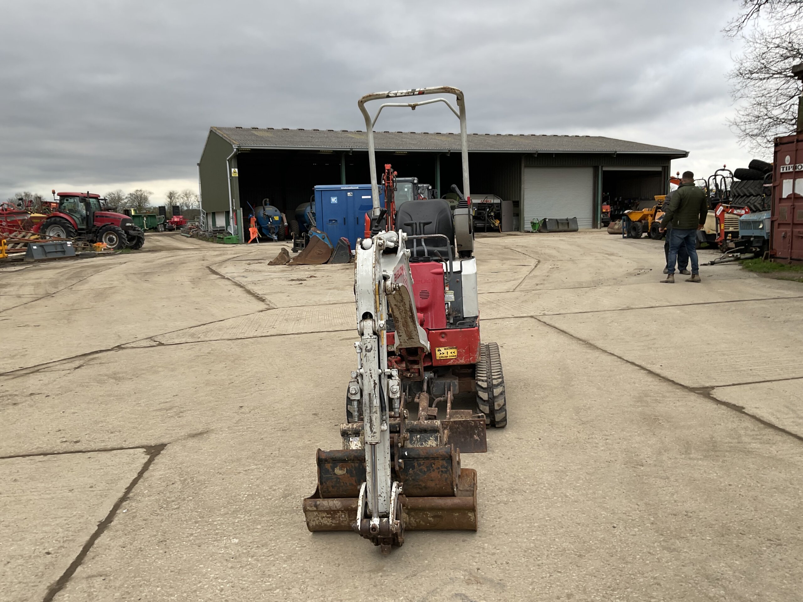 TAKEUCHI TB210R