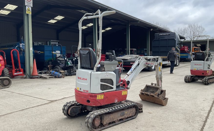 TAKEUCHI TB210R