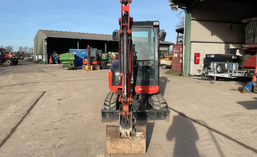 KUBOTA U27