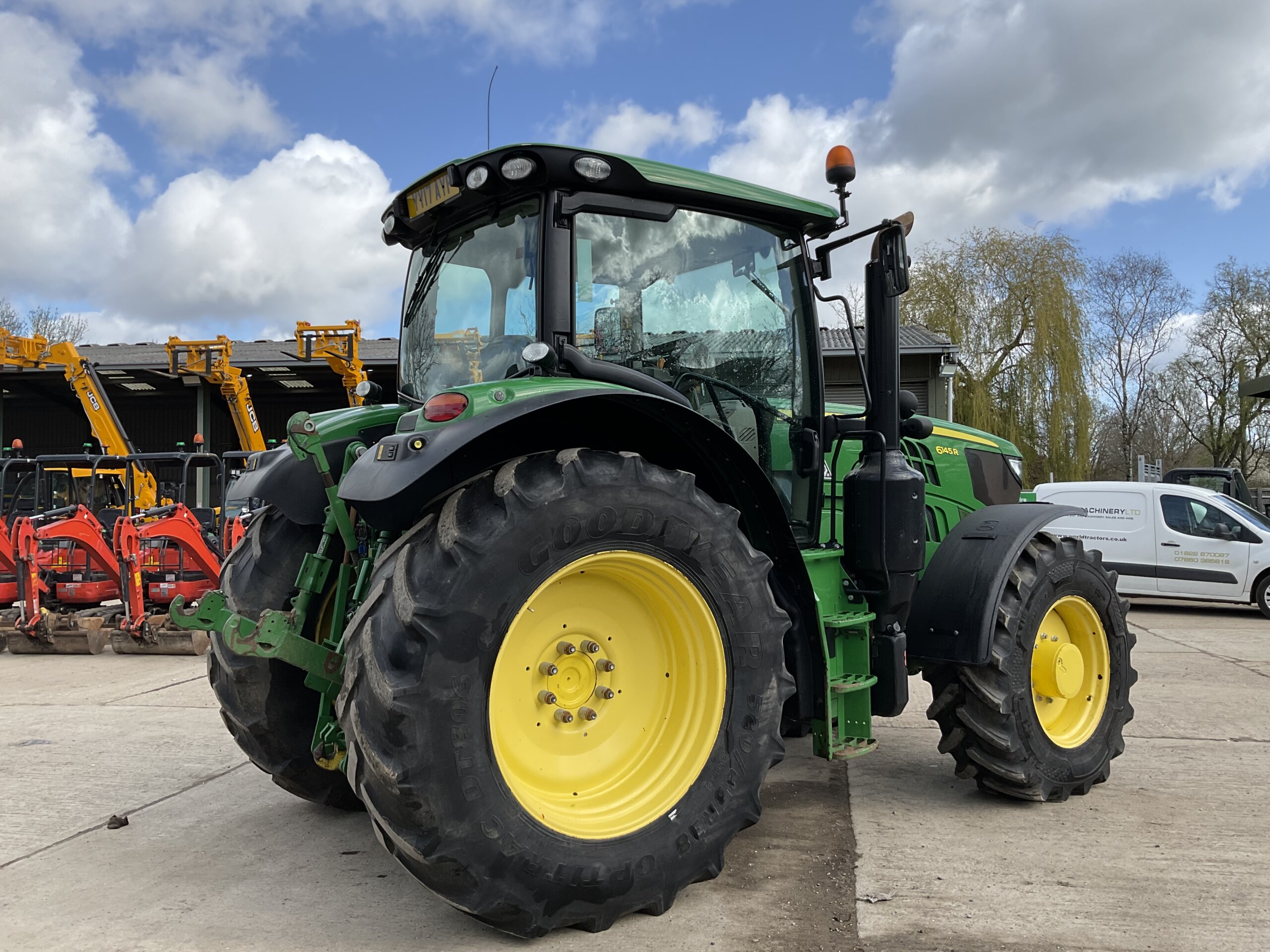 JOHN DEERE 6145R