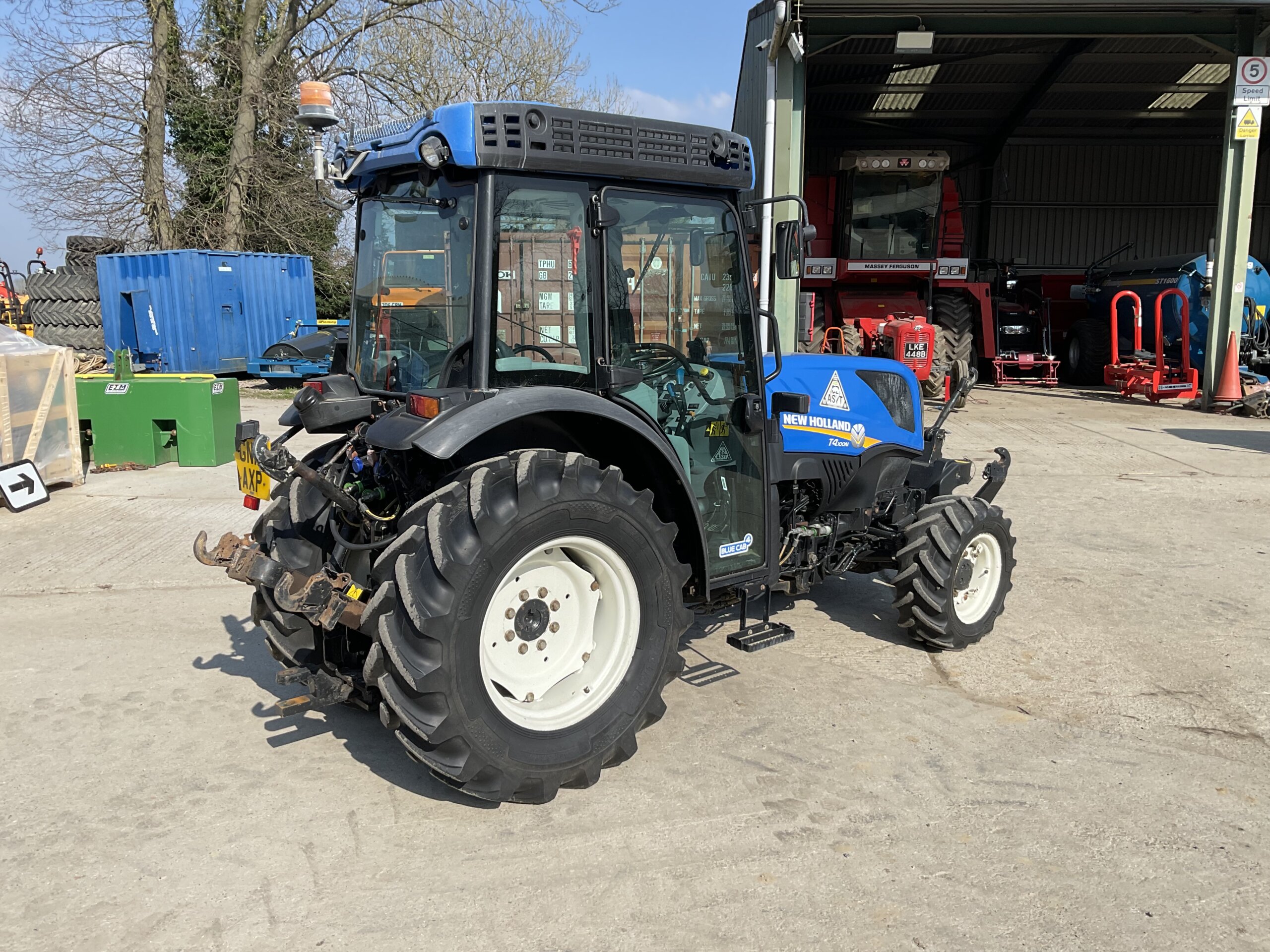 NEW HOLLAND T4.100N
