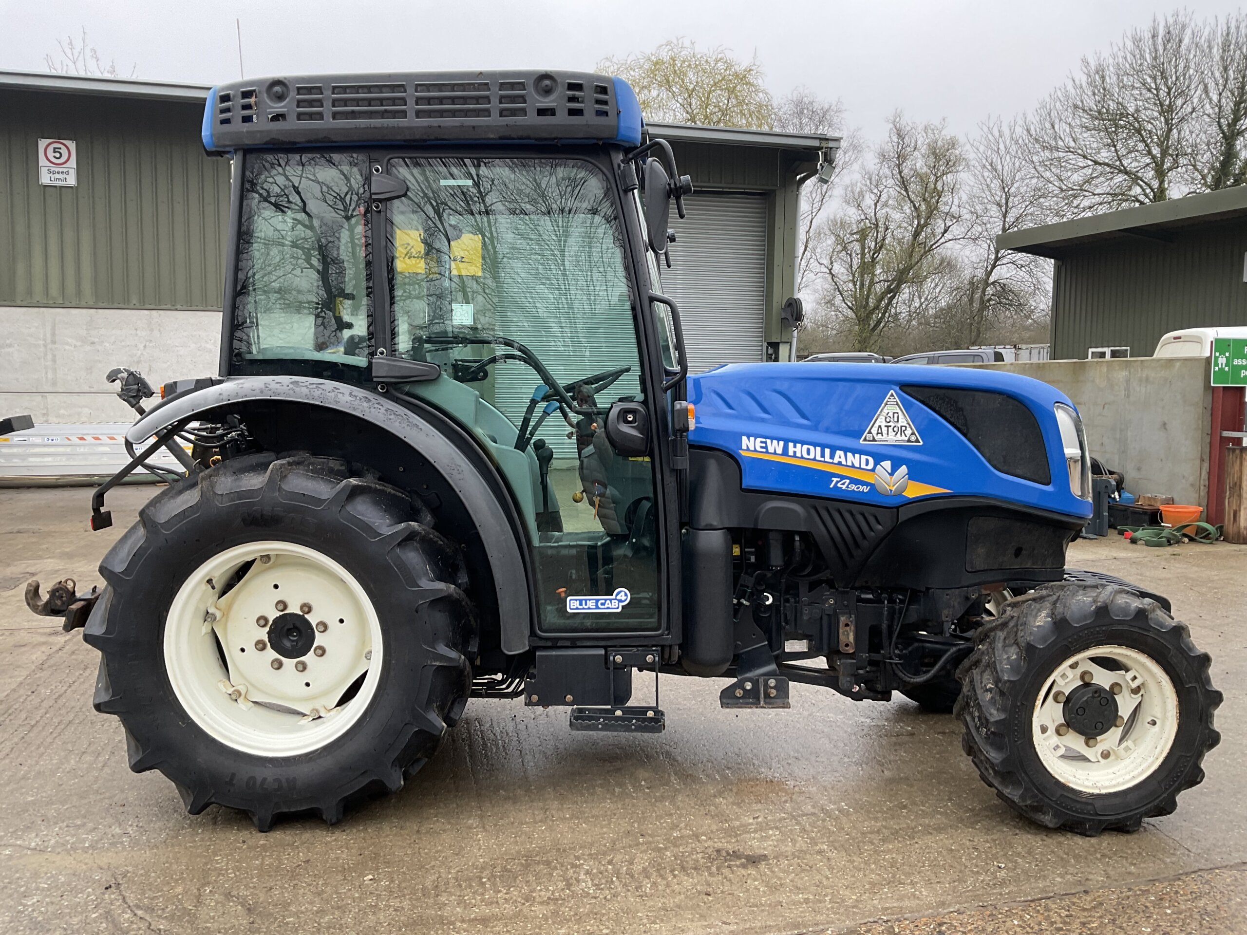 NEW HOLLAND T4.90N