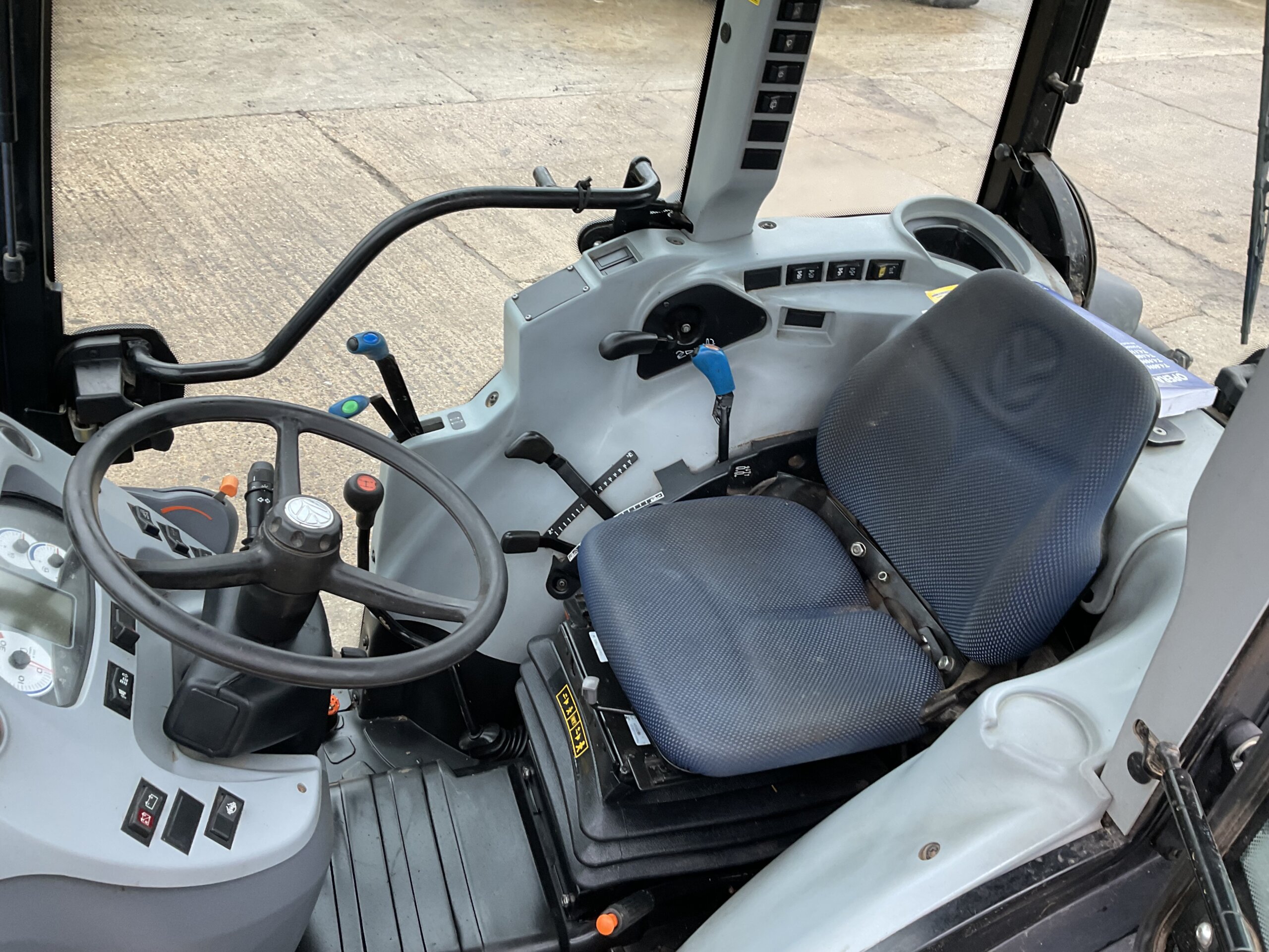 NEW HOLLAND T4.90N