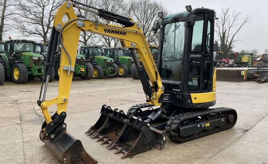 YANMAR VIO26