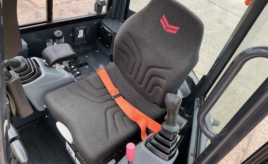 YANMAR VIO26