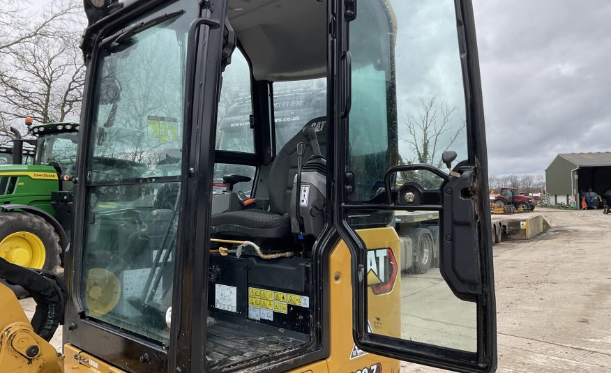 CAT 302.7