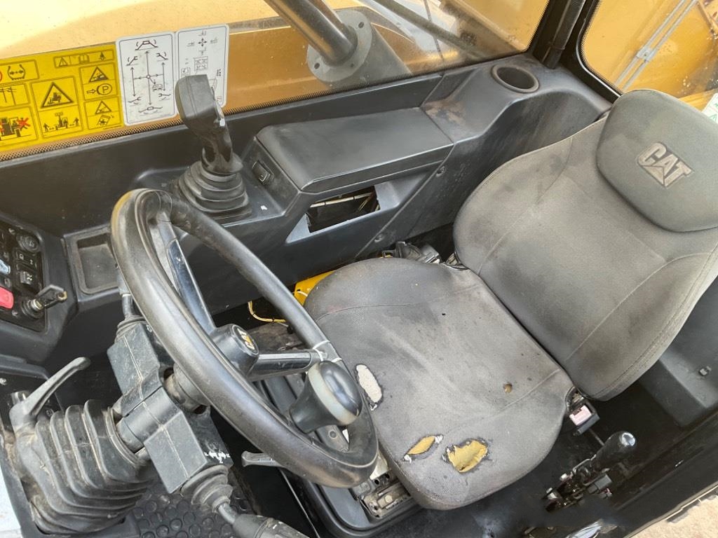Caterpillar TH414