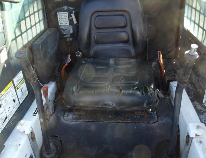 BOBCAT 553