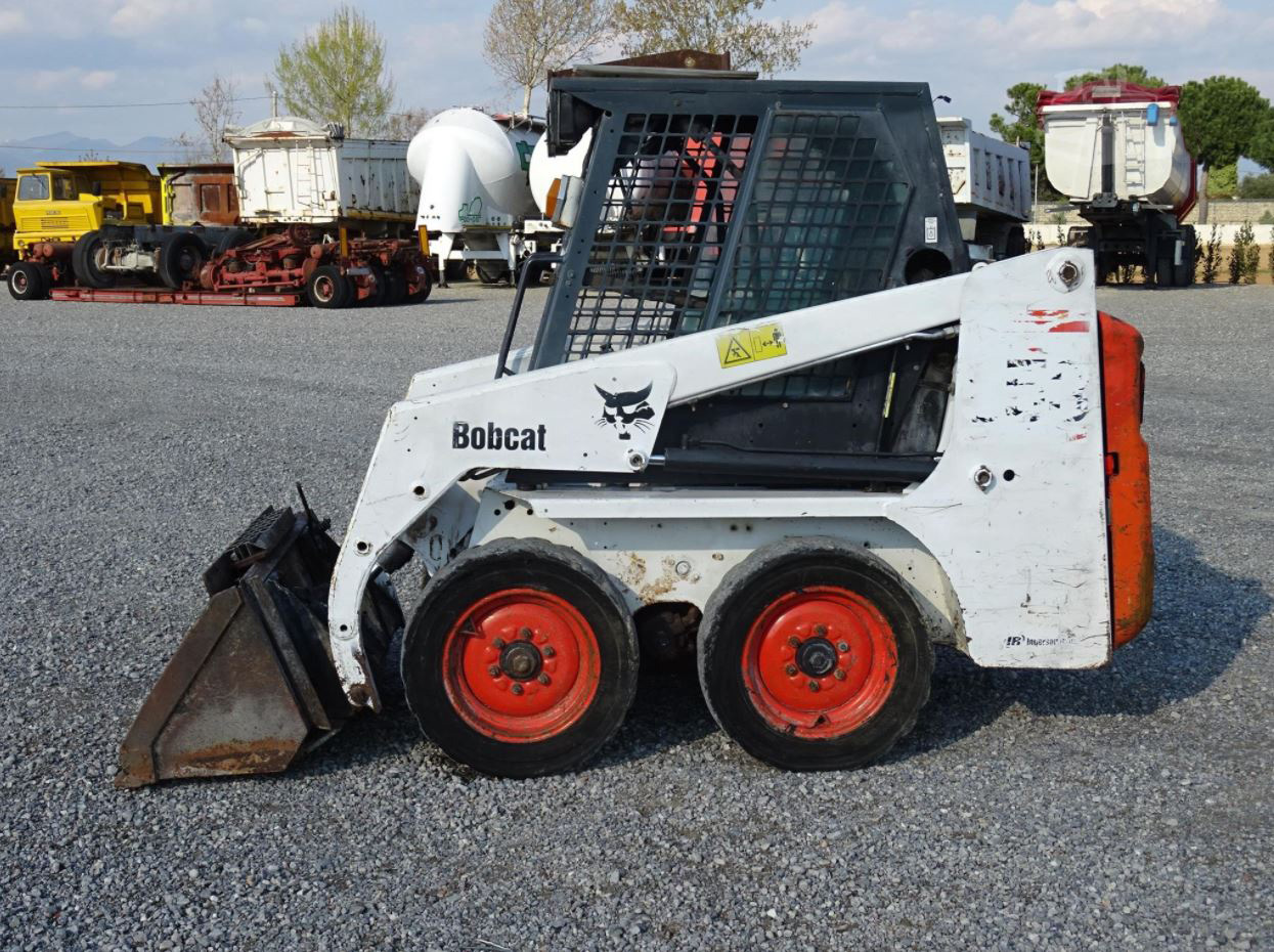 BOBCAT 553