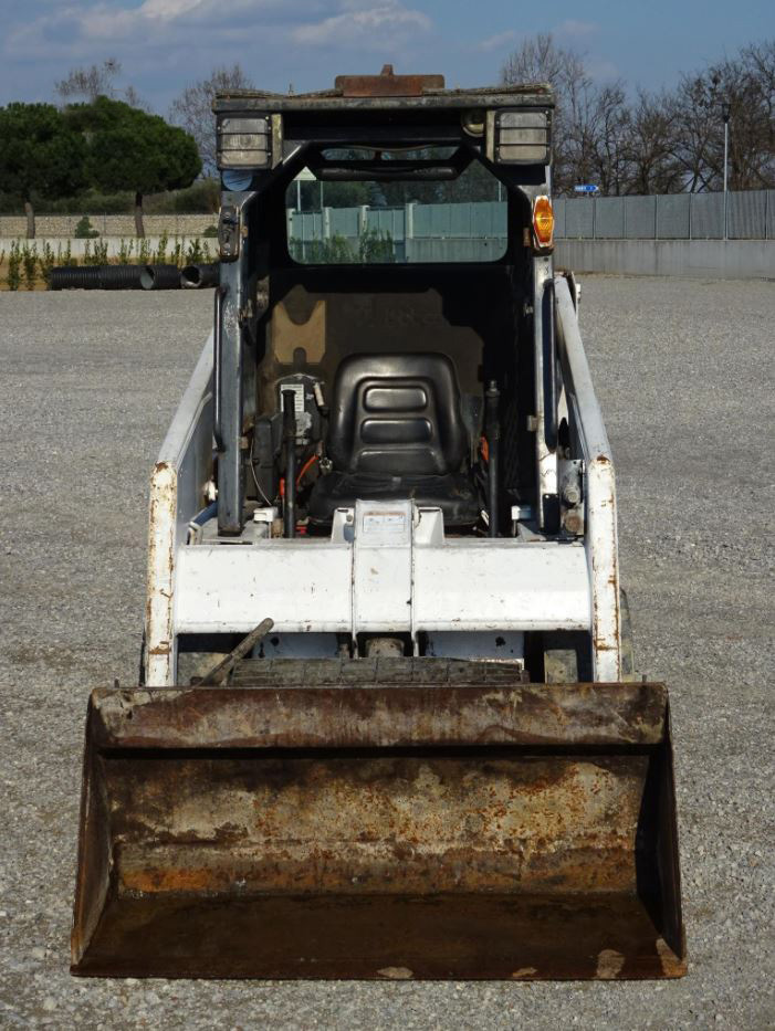 BOBCAT 553