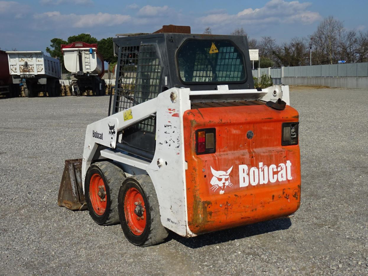 BOBCAT 553