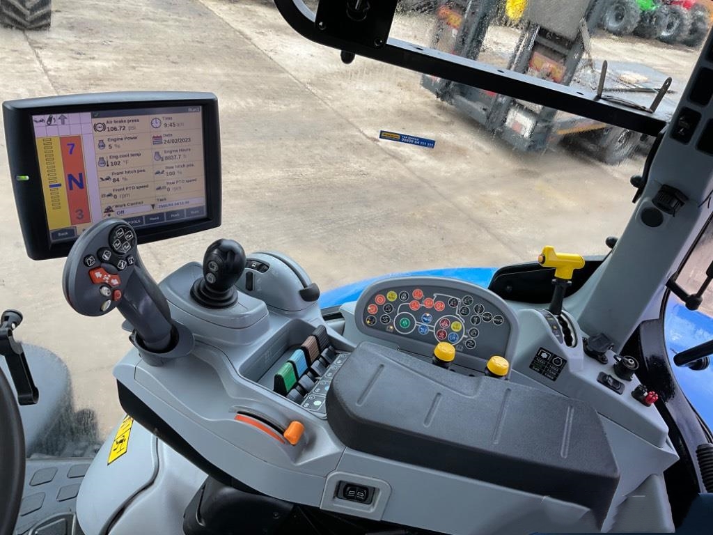 New Holland T7.190