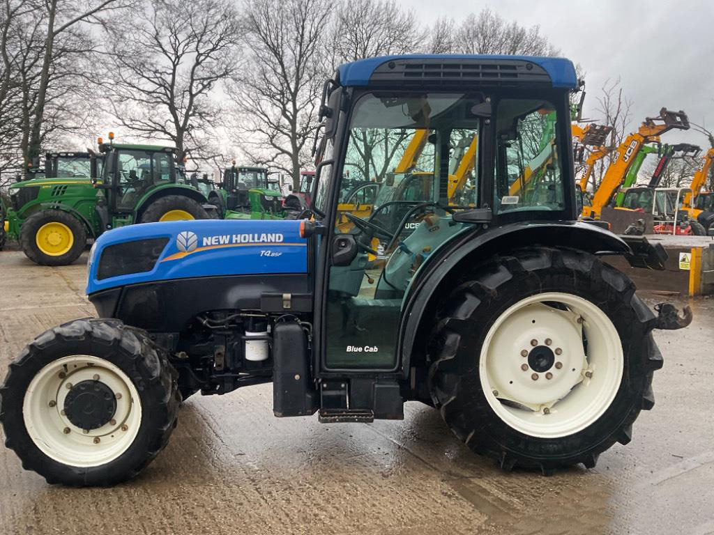 New Holland T4.85