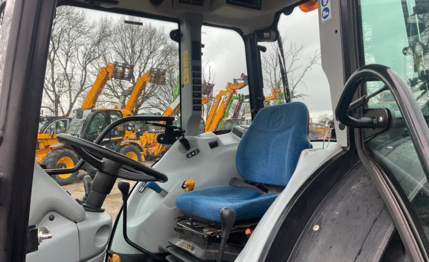 New Holland T4.85