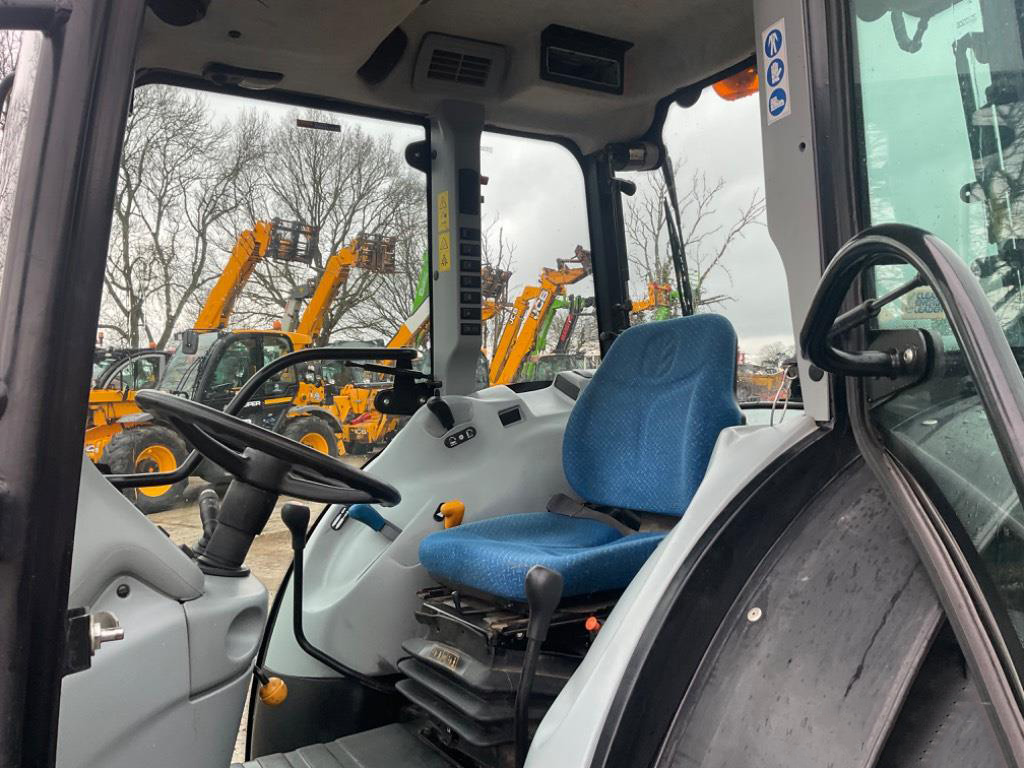 New Holland T4.85