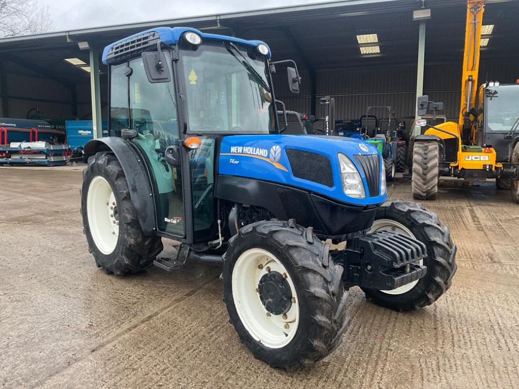 New Holland T4.85