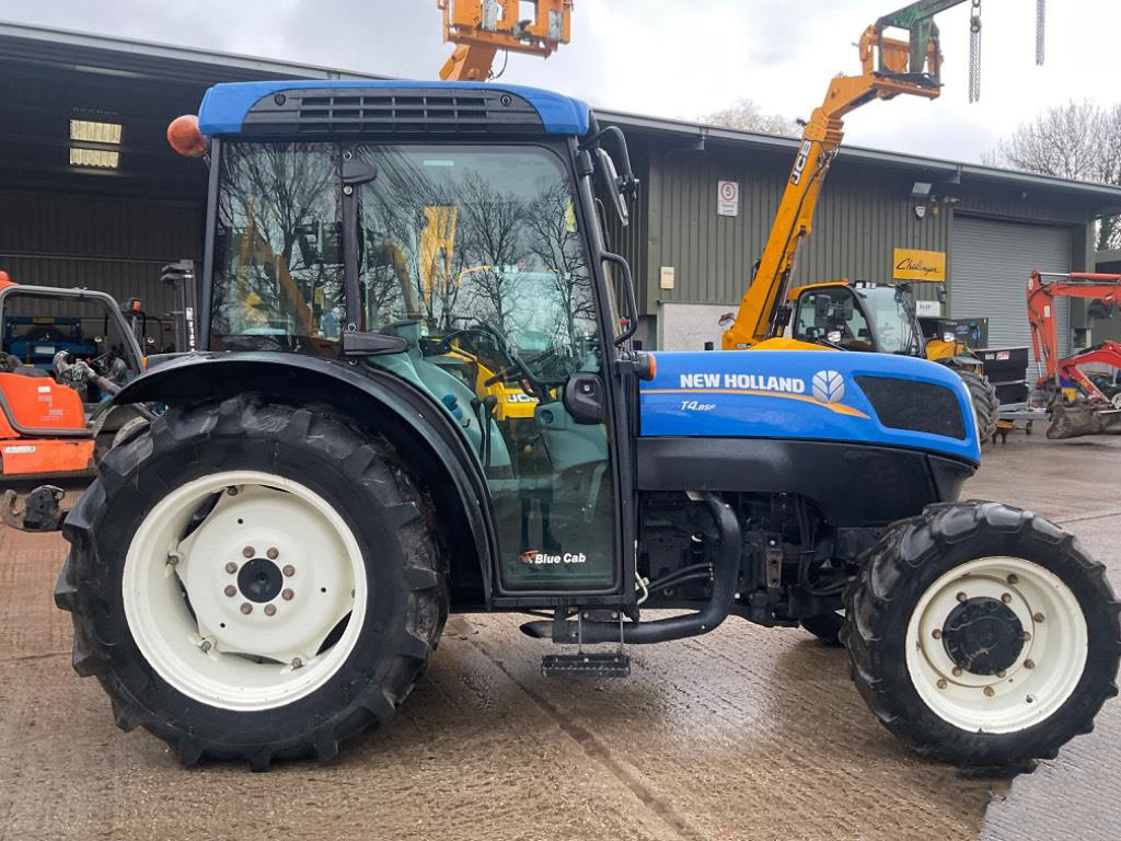 New Holland T4.85