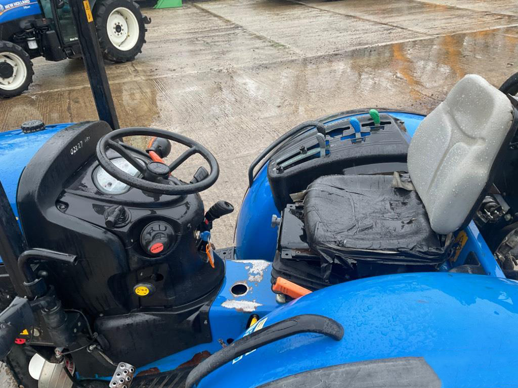New Holland T3030