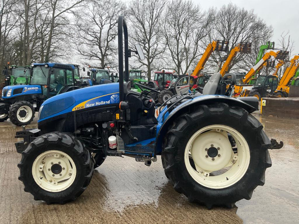 New Holland T3030