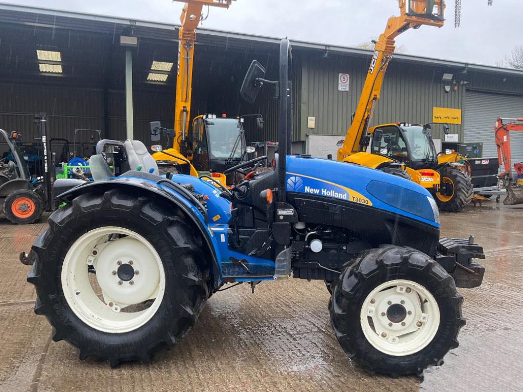 New Holland T3030