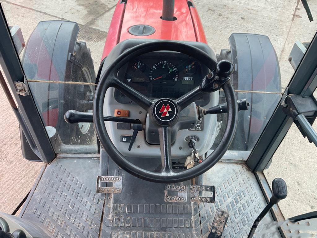 Massey Ferguson 4255