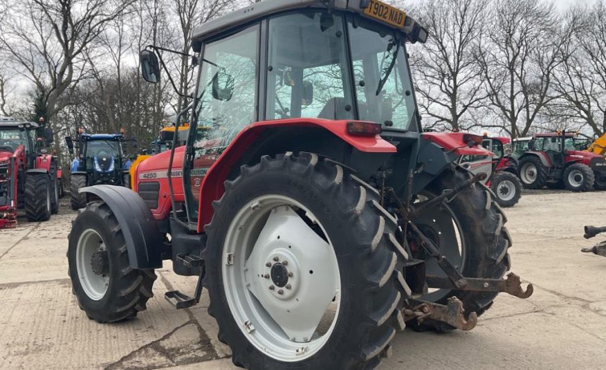 Massey Ferguson 4255