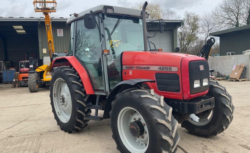 Massey Ferguson 4255