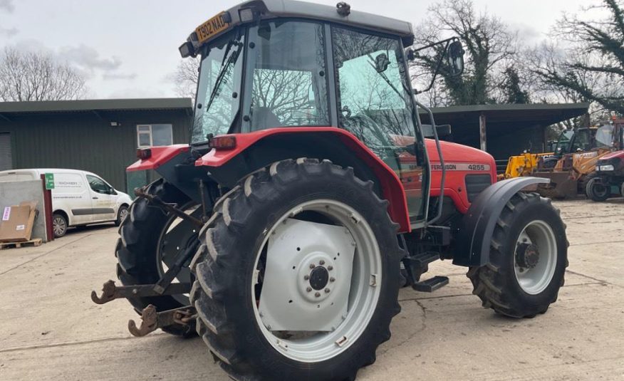 Massey Ferguson 4255