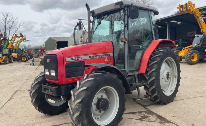Massey Ferguson 4255